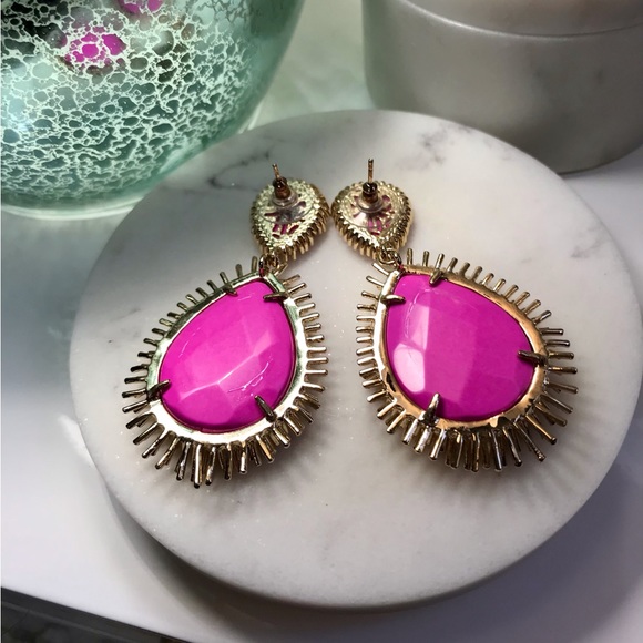 Kendra Scott vintage Mercer Earrings. - Picture 5 of 7